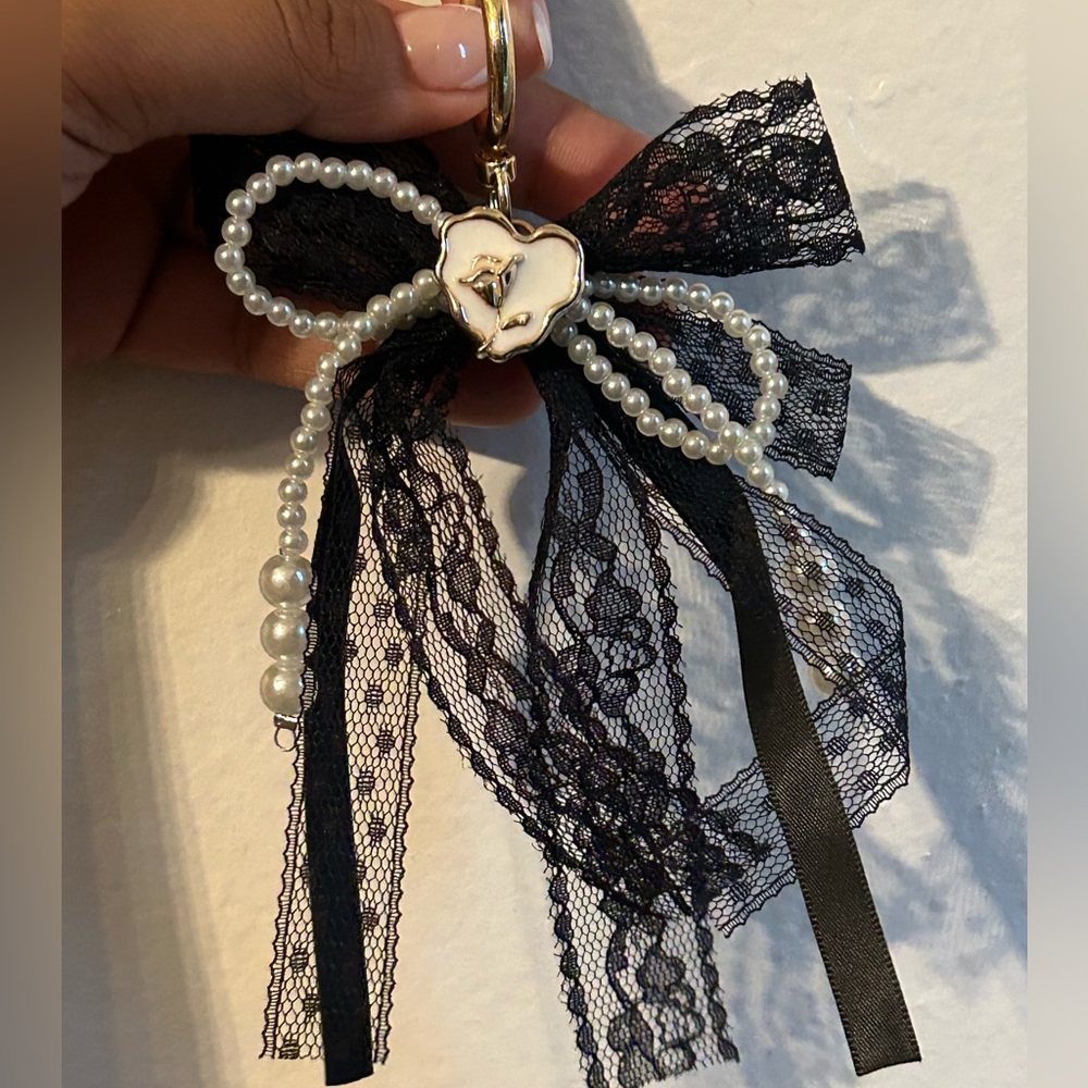 Black Lace and Pearl Bow Keychain